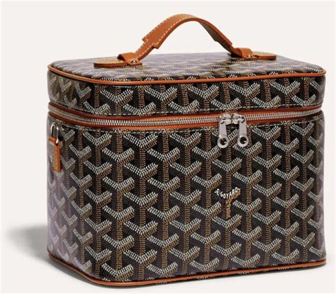 vanity bag goyard|Goyard vanity case.